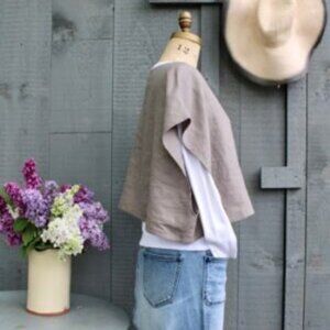 Atelier du Presbytere 100% Linen Crop Top Shirt